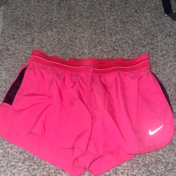 hot pink nike shorts womens